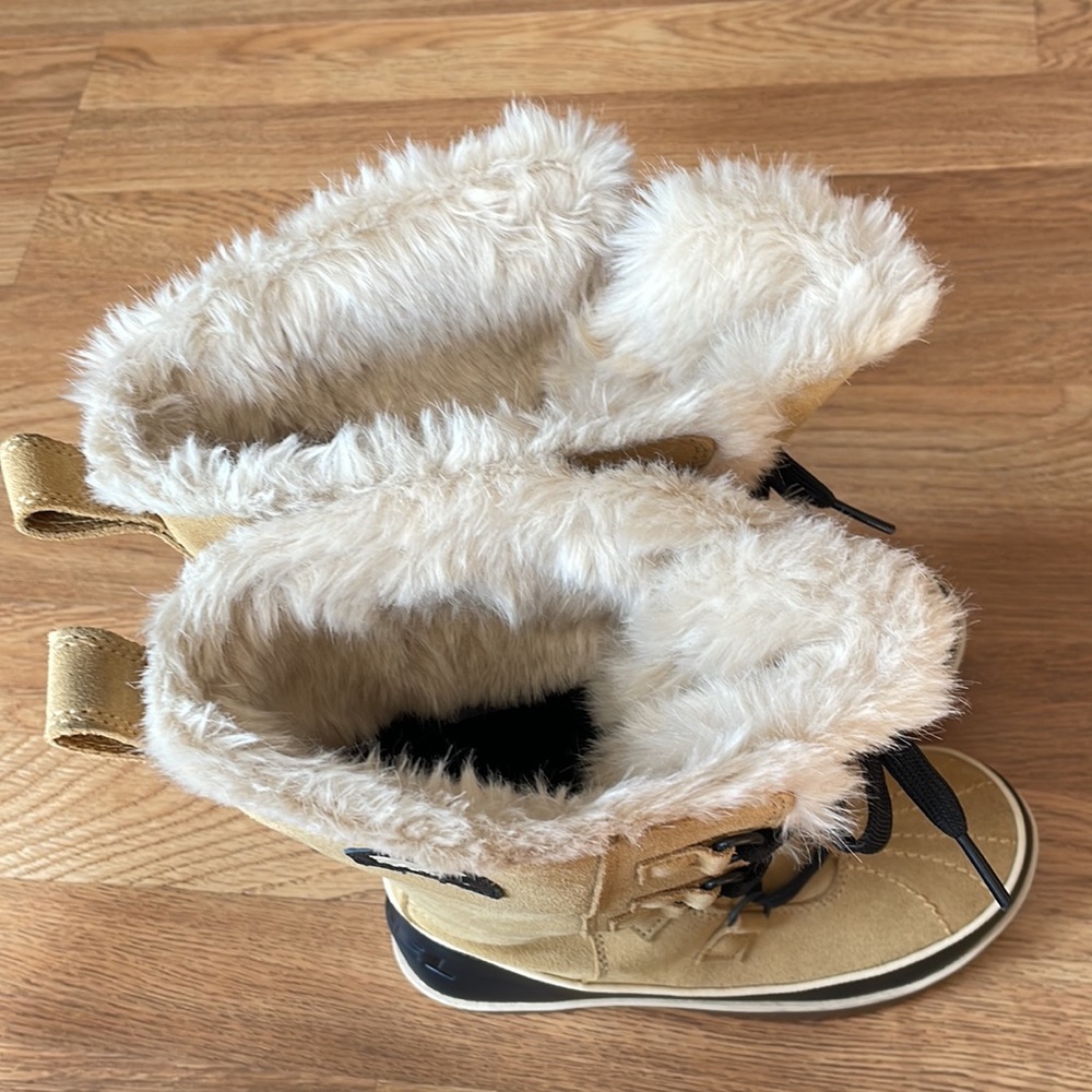 + nwot + SOREL Winter Boots - Picture 5 of 7